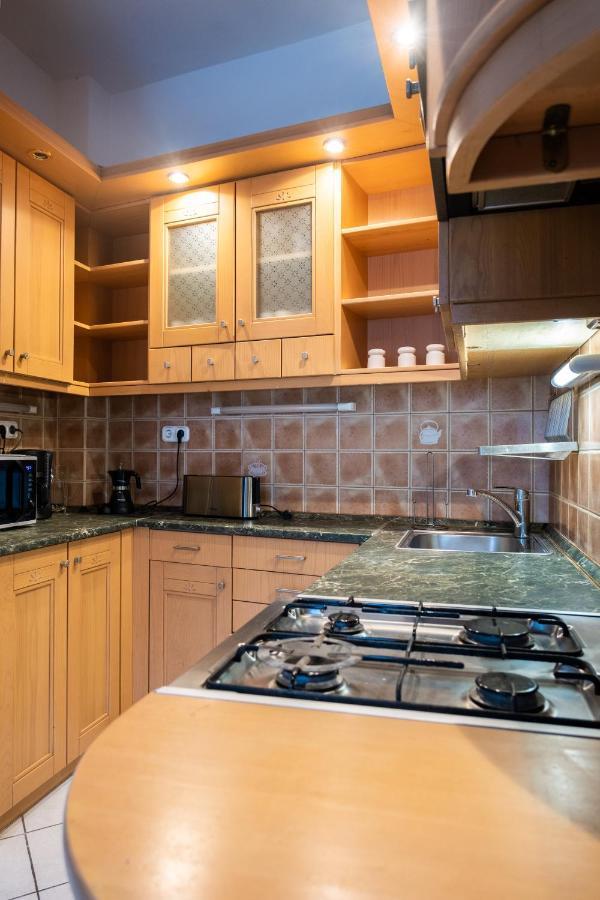 Sziklai Apartman ヴェスプレーム エクステリア 写真
