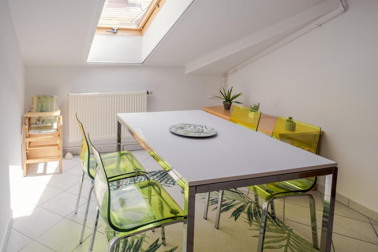 Sziklai Apartman ヴェスプレーム エクステリア 写真