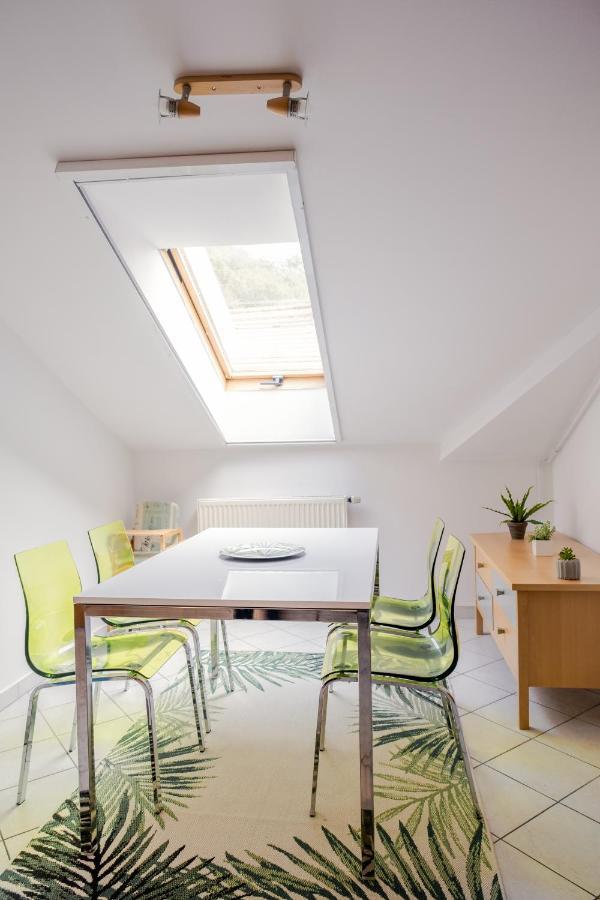 Sziklai Apartman ヴェスプレーム エクステリア 写真
